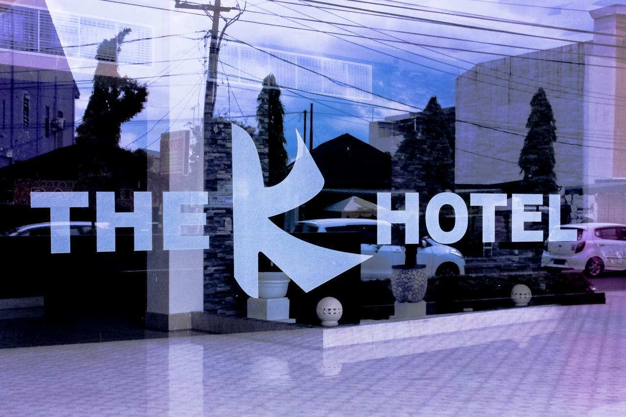 K Hotel Medan Exterior photo